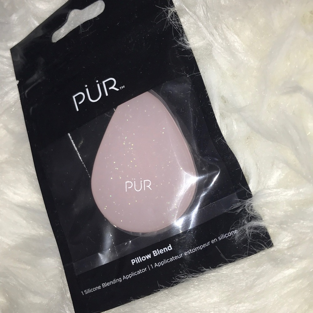 PUR cosmetics silicone makeup blender